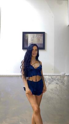 Naomi - Photo 2