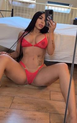 Sara - Photo 1